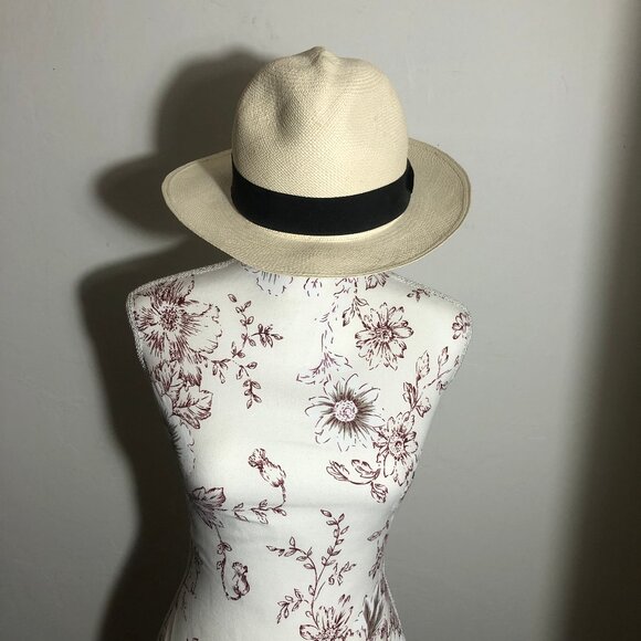 🌿 Genuine Montecristi Panama Hat – Hecho a Mano - Picture 5 of 8